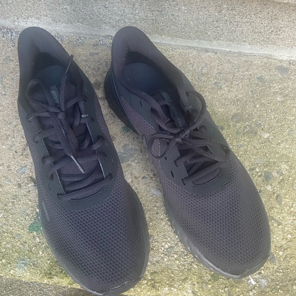 Nike Other - Nike Revolution 7 Men’s Road Running Sneakers